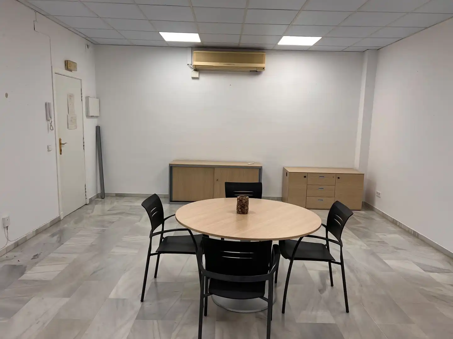 Ufficio con ascensore in affitto a Artesanía 28, imagen 12
