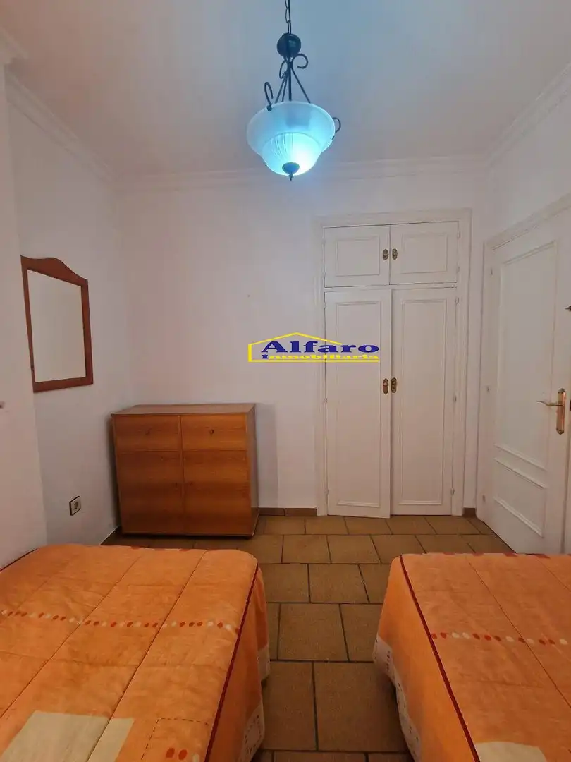 Dormitori de Casa o xalet en venda en Almonte amb Aire condicionat, Terrassa i Piscina