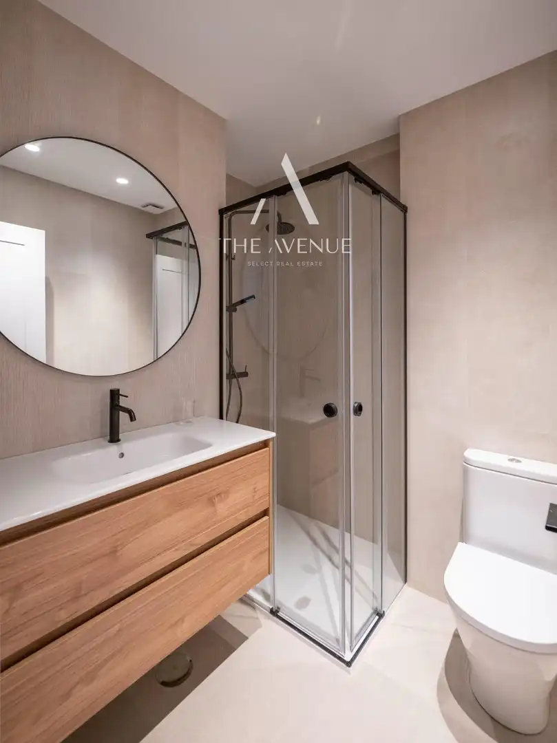 Baño de Piso en venta en Madrid con Aire acondicionado, Calefacción y Amueblado