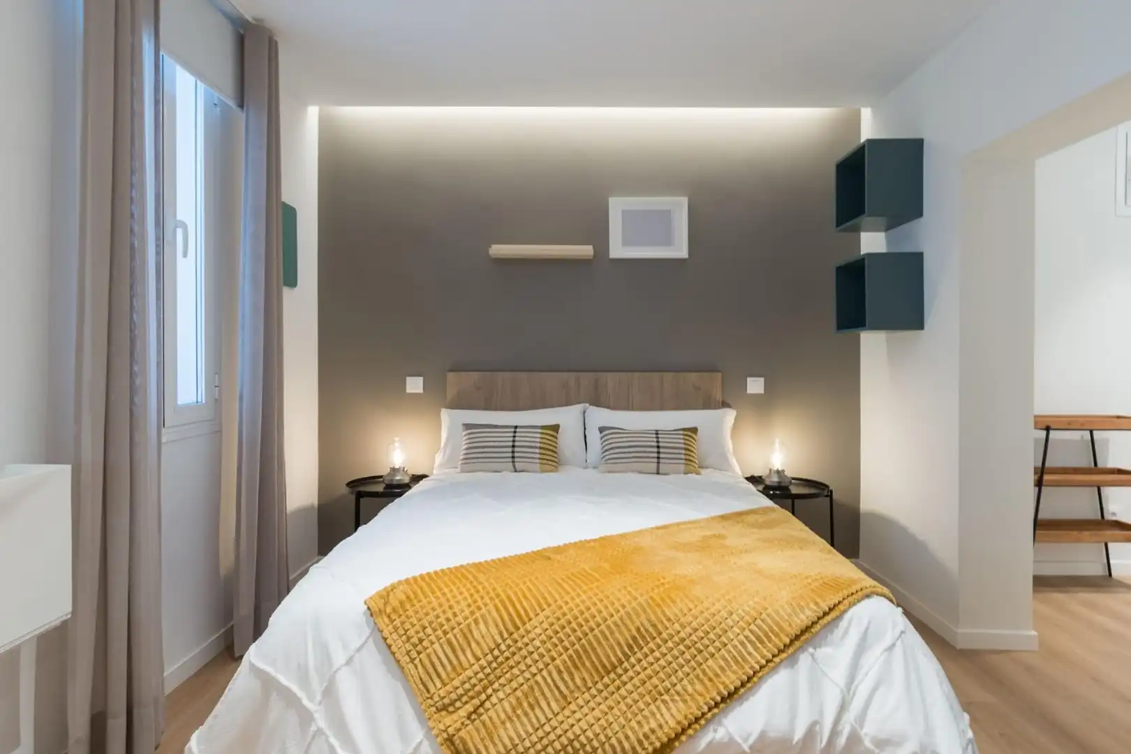 Schlafzimmer von Wohnung zur Miete in Madrid mit Heizung, Terrasse und Möbliert