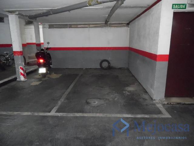 Garaje en Venta en Calle de Alejandro Villegas en Canillas