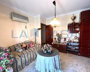 Living room of House or chalet for sale in  Sevilla Capital  with Balcony