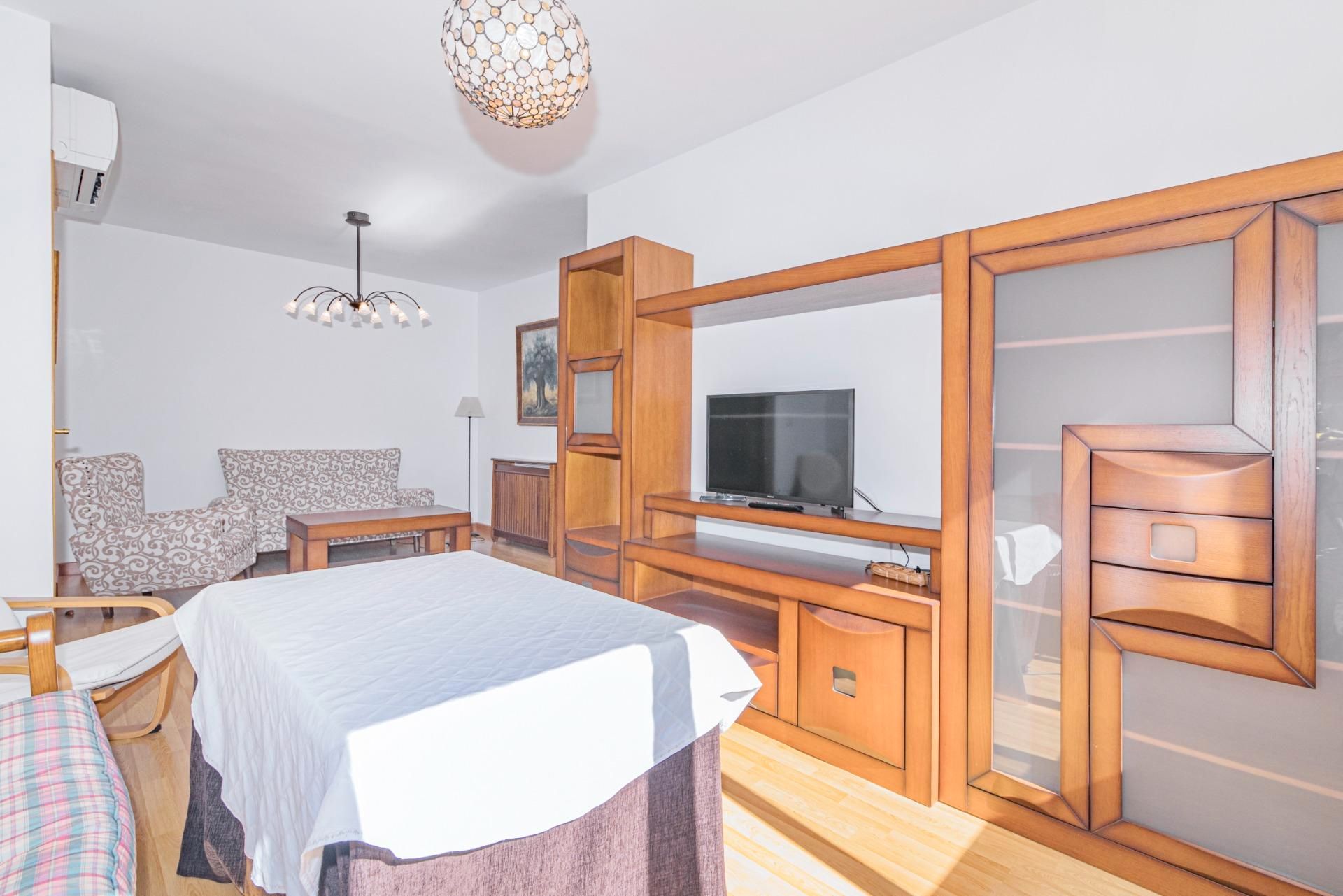 Bedroom of Flat for sale in  Granada Capital  with Air Conditioner, Heating and Storage room