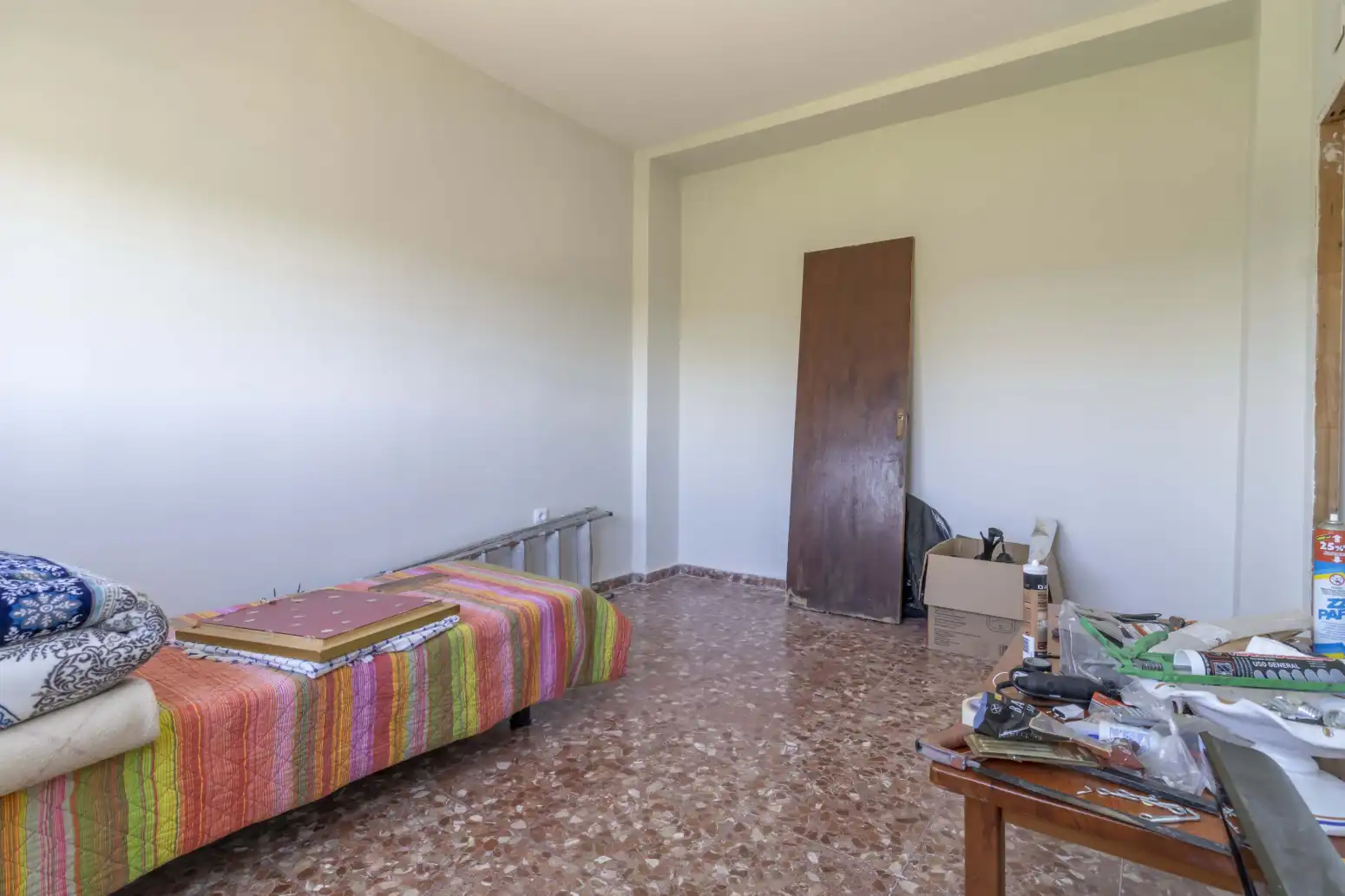 Habitación de Casa o chalet en venta en Guillena con Jardín privado, Terraza y Piscina