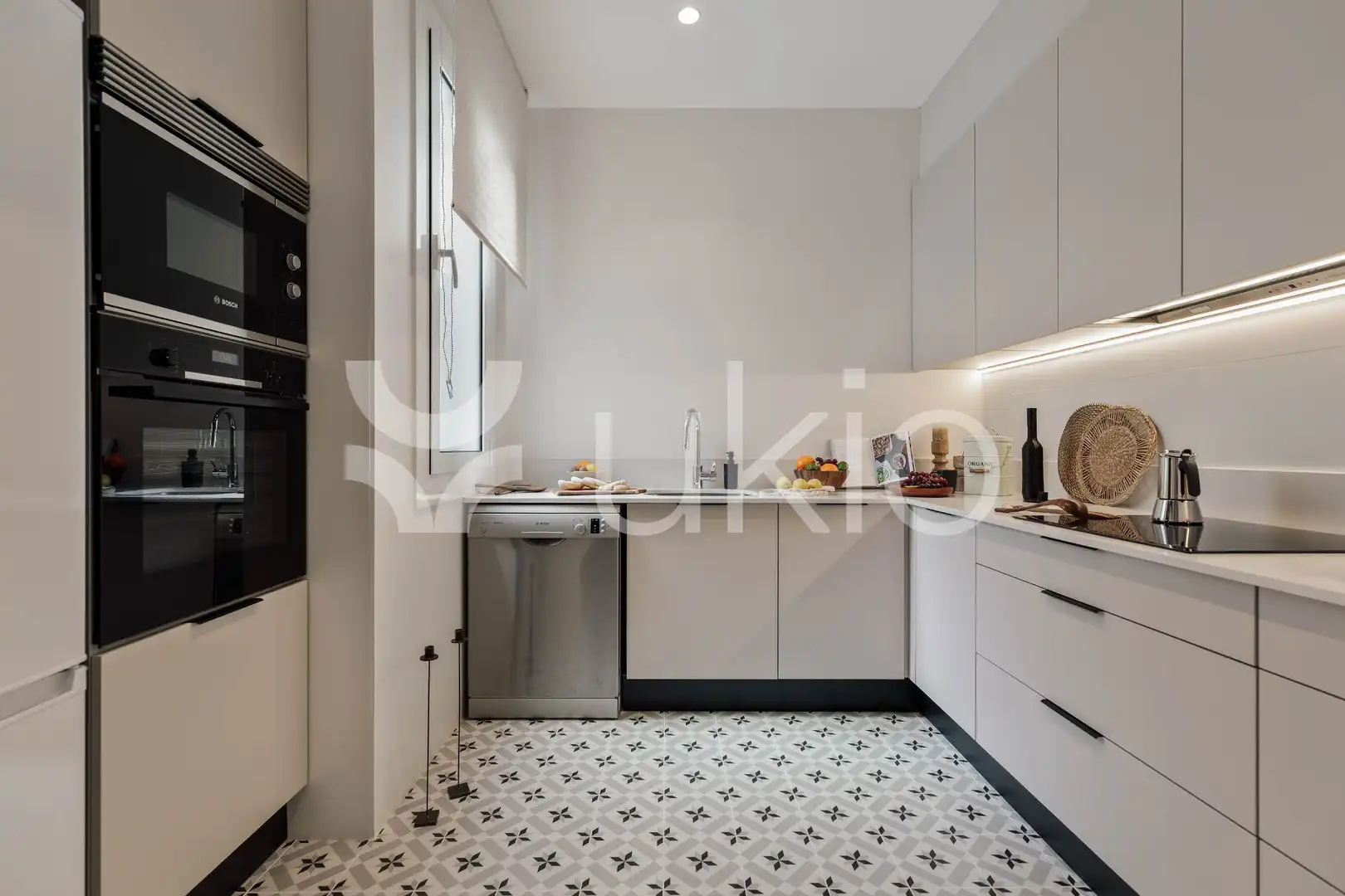 Apartamento con terraza en alquiler en Carrer de Villarroel, imagen 15