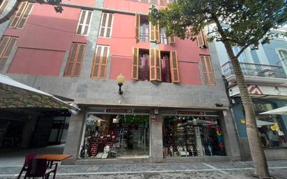 Vista exterior de Pis en venda en Las Palmas de Gran Canaria amb Aire condicionat