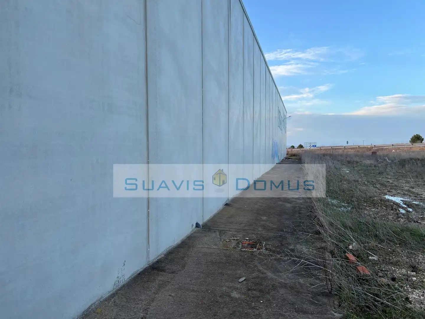 Vista exterior de Nave industrial en venta en El Perdigón  con Calefacción