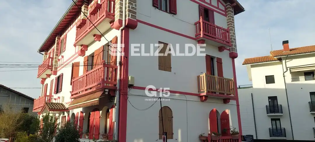 Vista exterior de Piso en venta en Errenteria con Calefacción, Jardín privado y Balcón