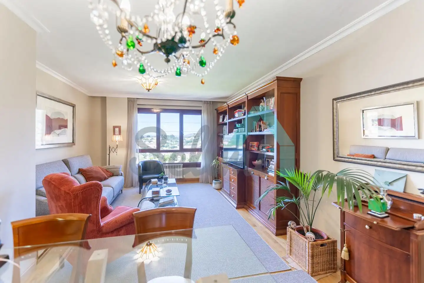 Sala de estar de Piso en venta en Oviedo  con Calefacción, Parquet y Trastero