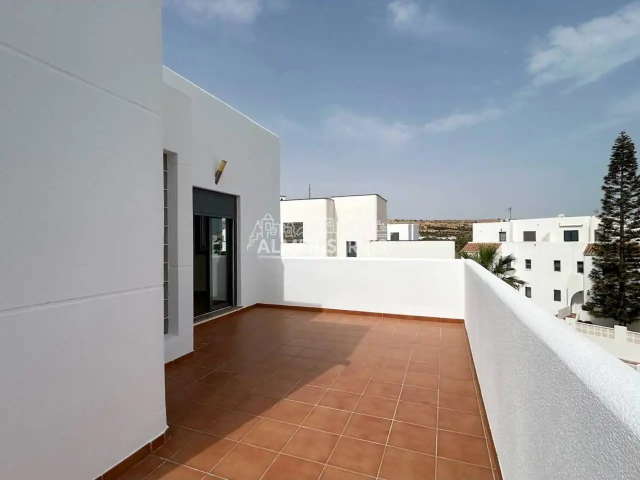 Terrassa de Casa o xalet en venda en El Ejido amb Terrassa i Piscina