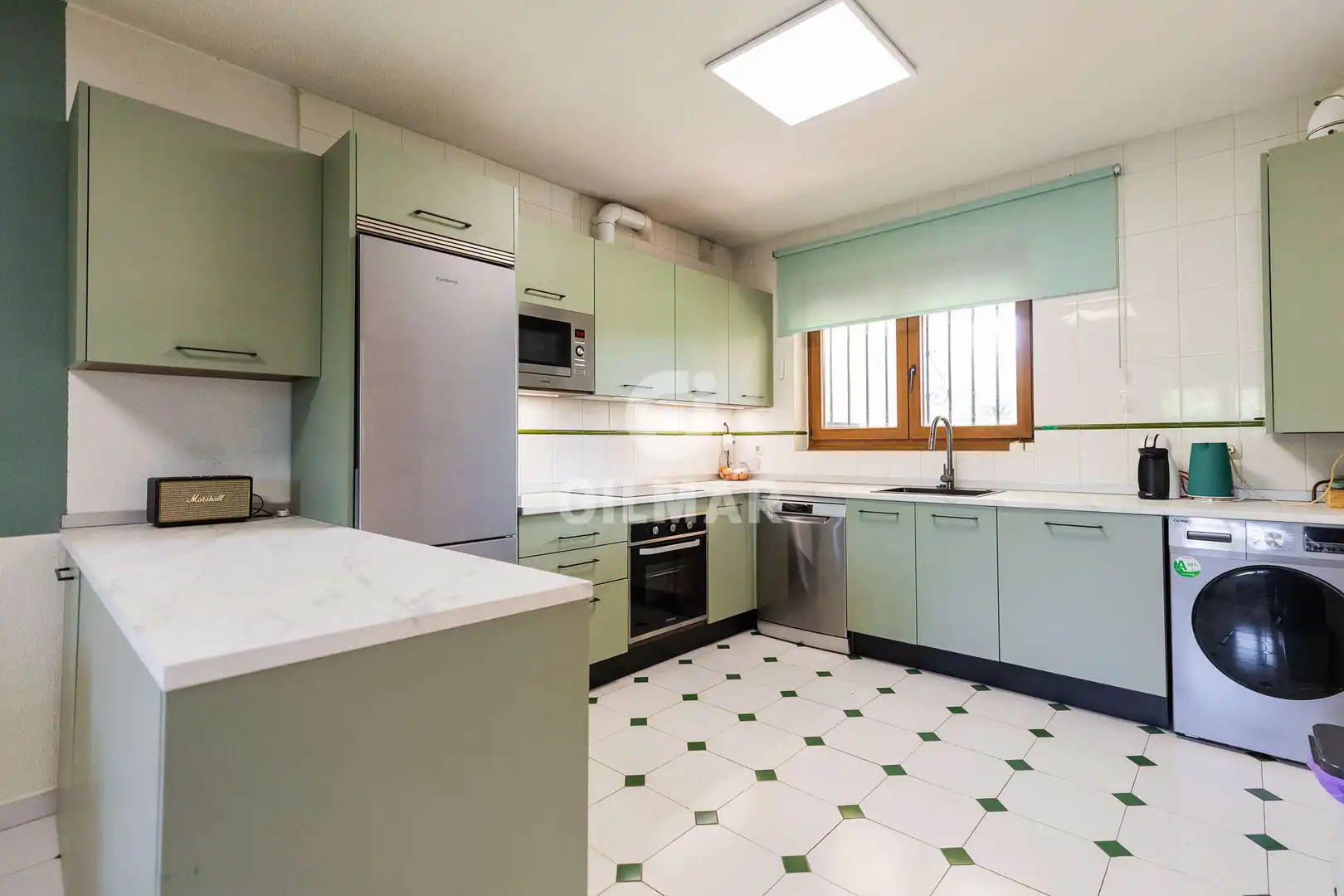 Cocina de Casa o chalet en venta en Galapagar con Calefacción, Jardín privado y Piscina