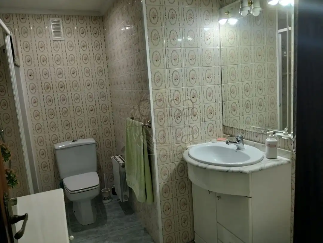 Baño de Piso de alquiler en Bilbao  con Calefacción