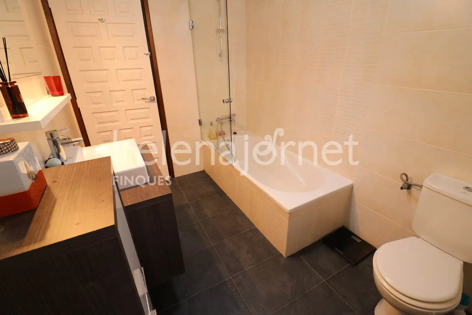 Baño de Casa o chalet en venta en Llagostera con Calefacción, Terraza y Piscina