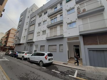 Aparcament amb ascensor en venda a C/ Alicante