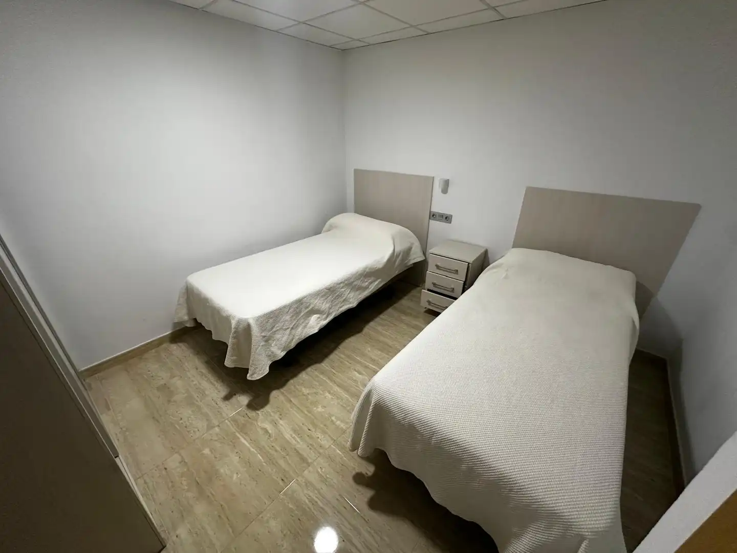Schlafzimmer von Wohnungen zur Miete in Jaén mit Klimaanlage und Möbliert