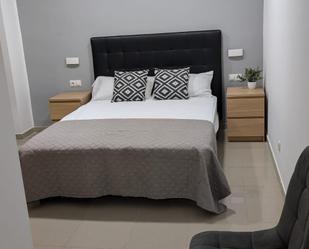 Bedroom of Study to rent in  Barcelona Capital  with Air Conditioner and Heating