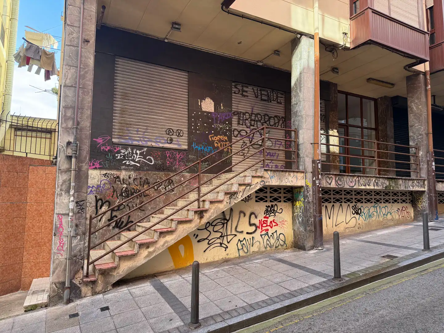 Locale commerciale in vendita a Calle pizarro
