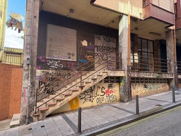 Locale commerciale in vendita a Calle pizarro