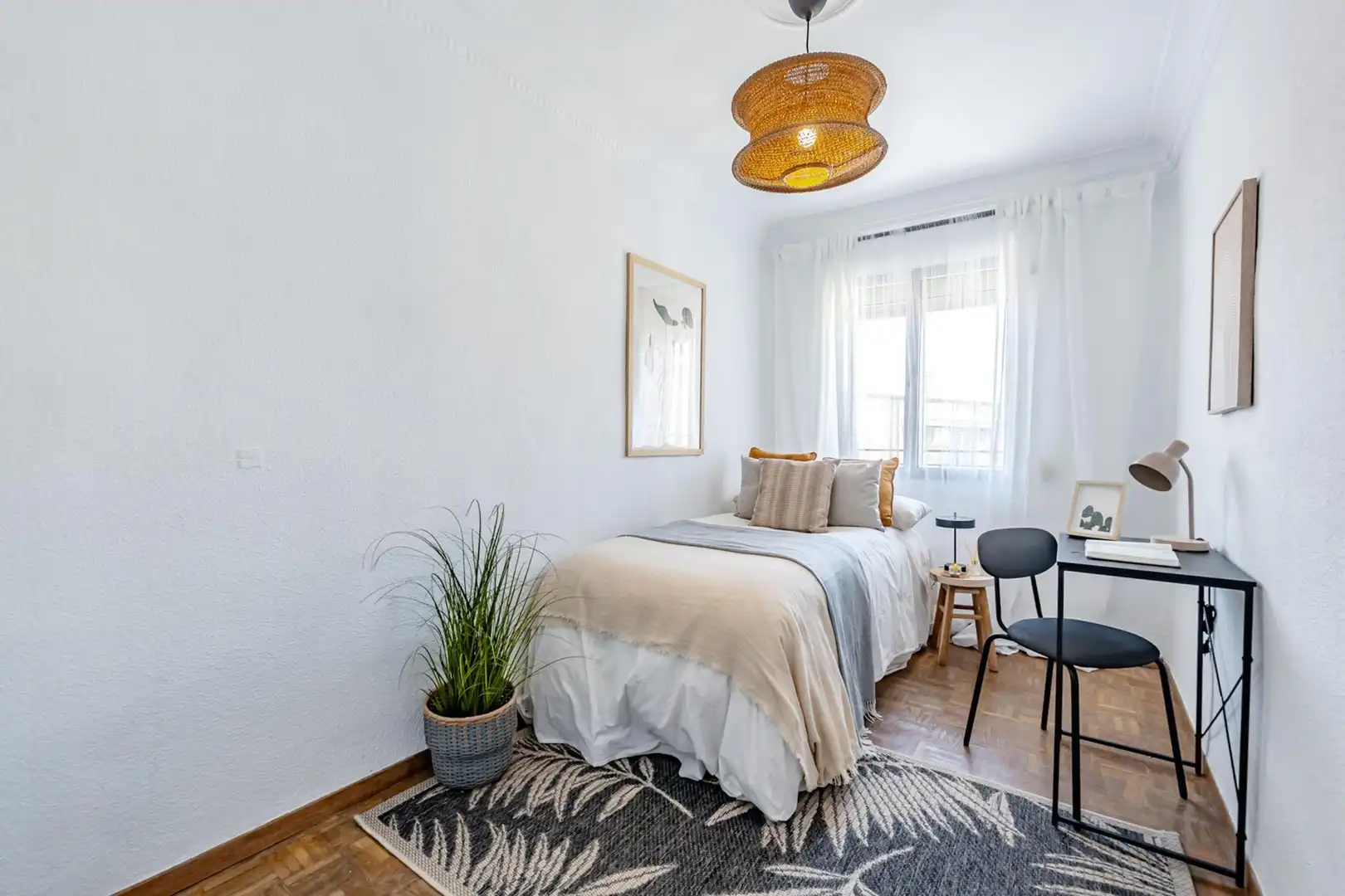 Bedroom of Flat for sale in Madrid  with Air Conditioner, Terrace and Balcony