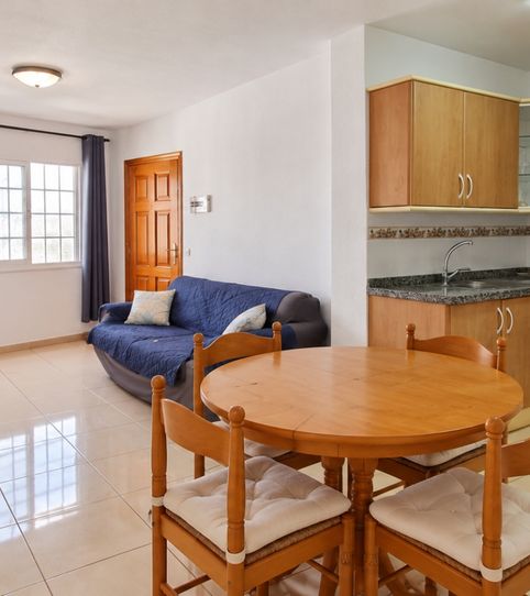 Foto 2 de Piso en venta en Calle Federico Garcia Lorca, 18, Armeñime - Las Moraditas - Las Cancelas, Adeje