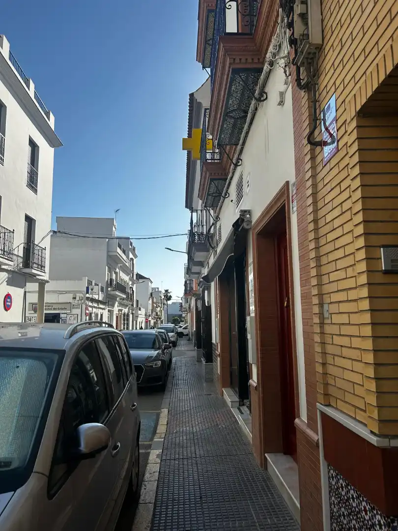 Vista exterior de Piso en venta en Los Palacios y Villafranca con Balcón