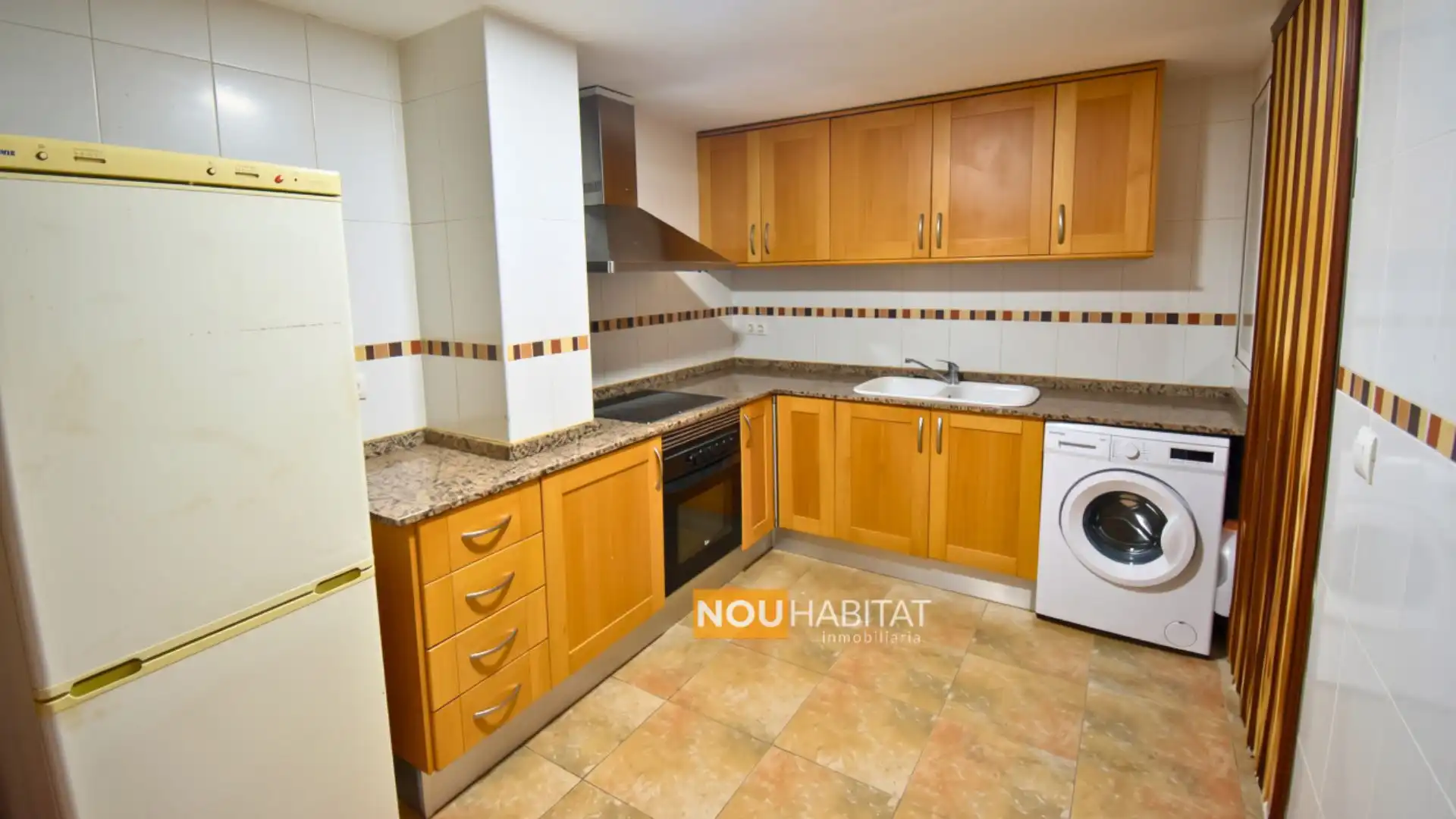 Kitchen of Flat for sale in Montroi / Montroy  with Heating and Storage room