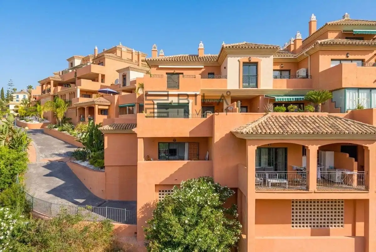 Piso con piscina en venta en Urb. Mirador de Santa María Golf