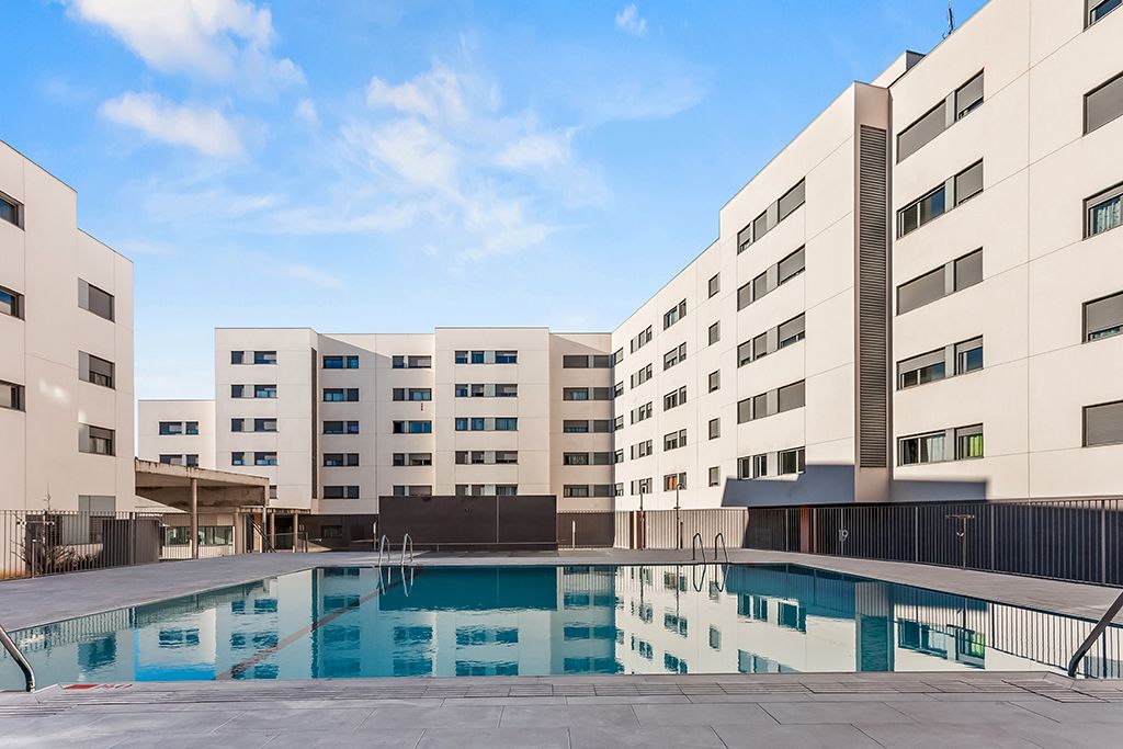 Piscina de Pis de lloguer en Móstoles amb Traster, Forn i Piscina comunitària