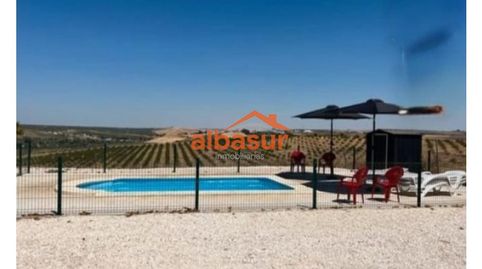 ¡Fabulosa finca en Guadalcazar!