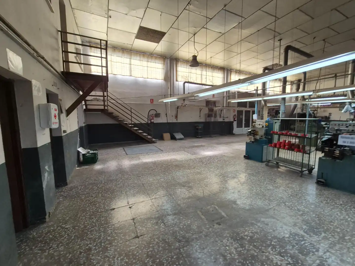 Nave industrial en venta en Elda