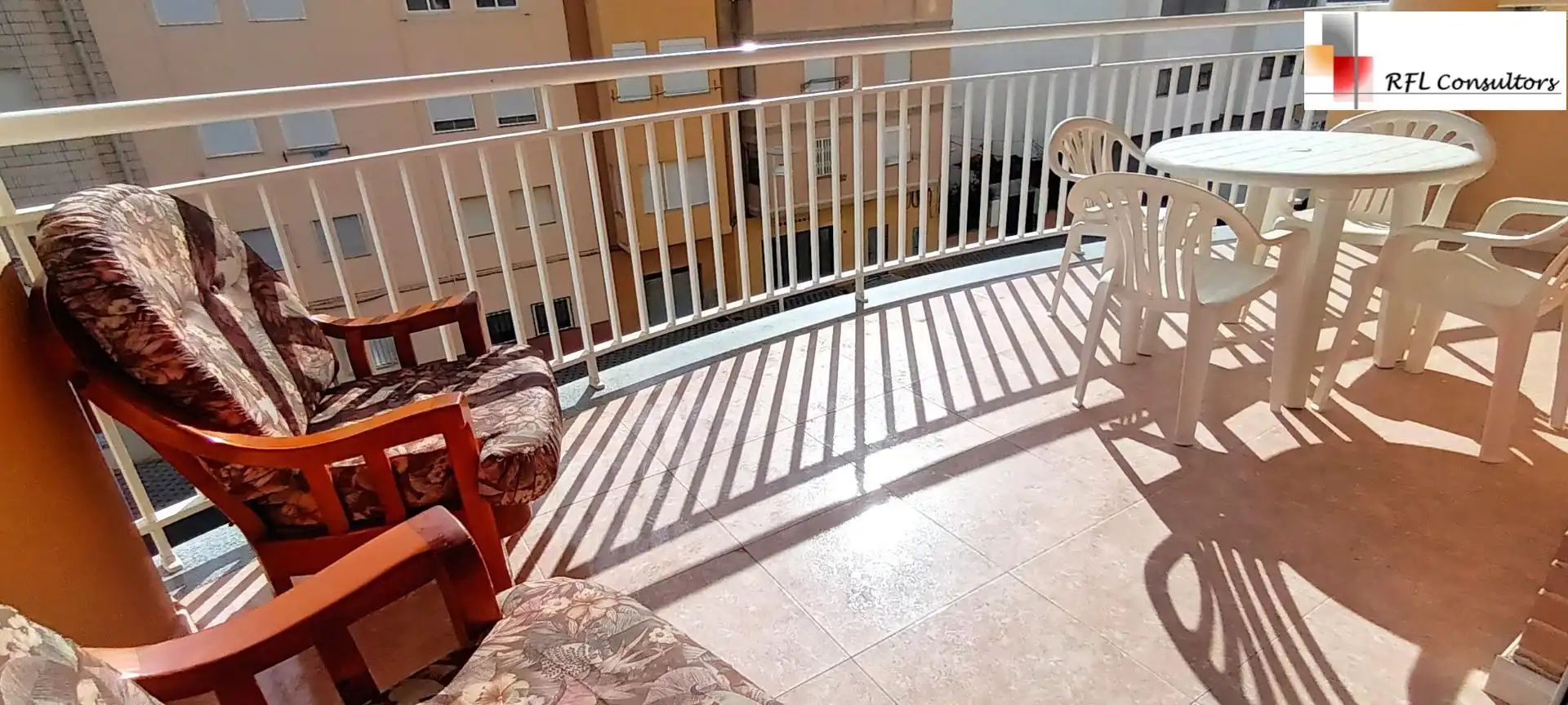 Terrasse von Wohnungen zur Miete in Torreblanca mit Klimaanlage, Privatgarten und Terrasse