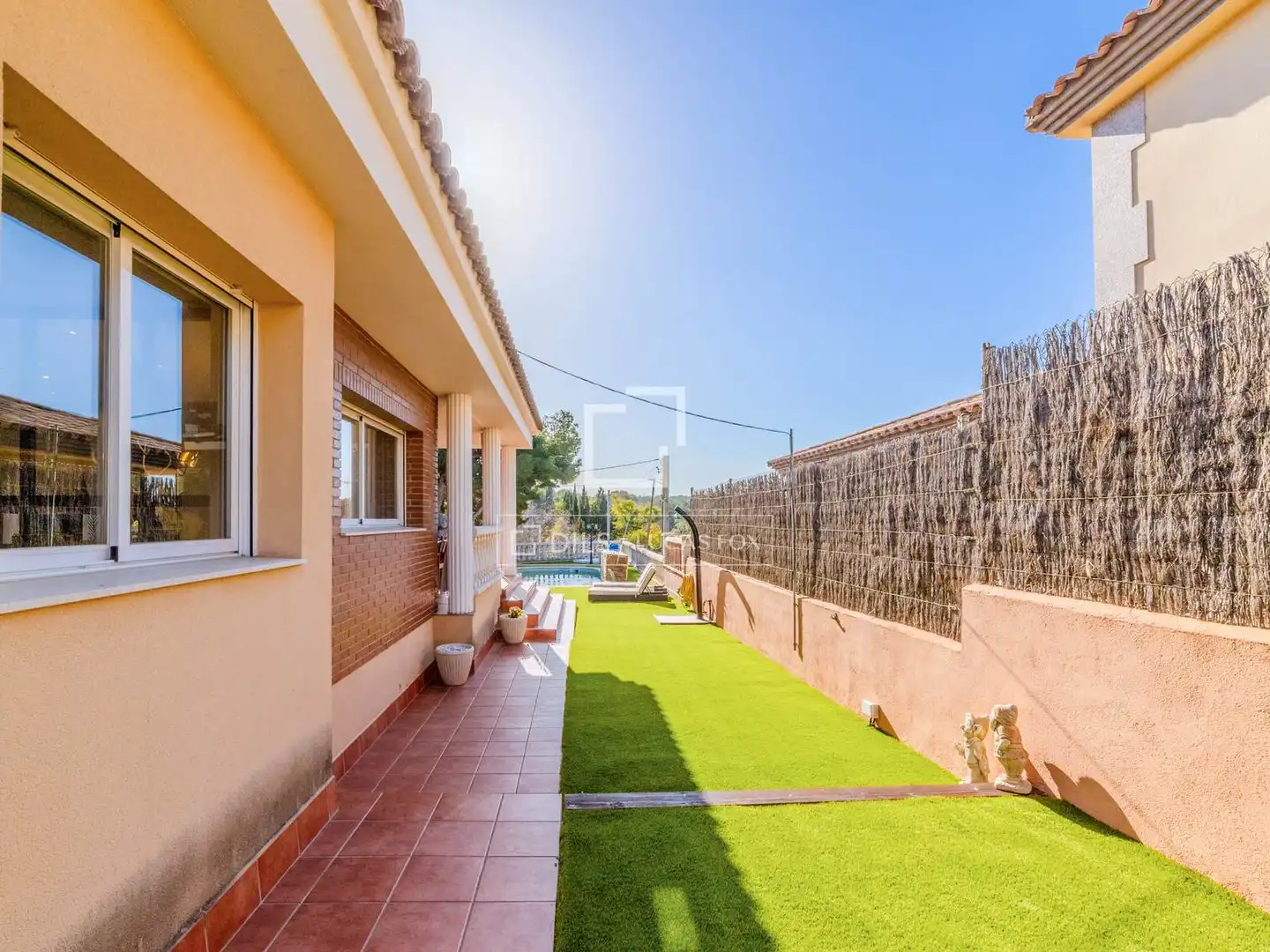 Vista exterior de Casa o chalet en venta en Sant Pere de Ribes con Aire acondicionado, Calefacción y Jardín privado