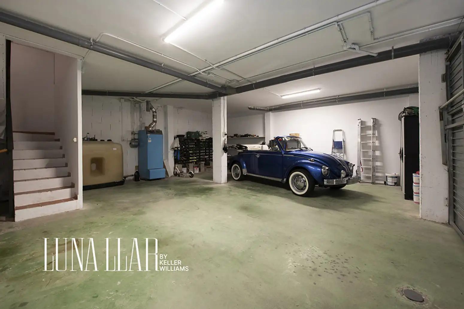 Parking of Detached homes for sale in Sitges  with Air Conditioner, Heating and Private garden
