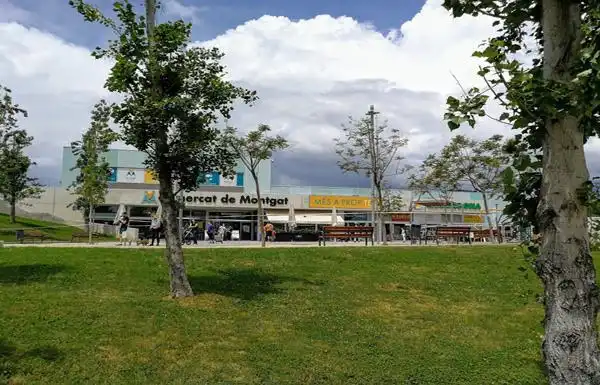 Vista exterior de Piso en venta en Montgat con Calefacción, Parquet y Terraza