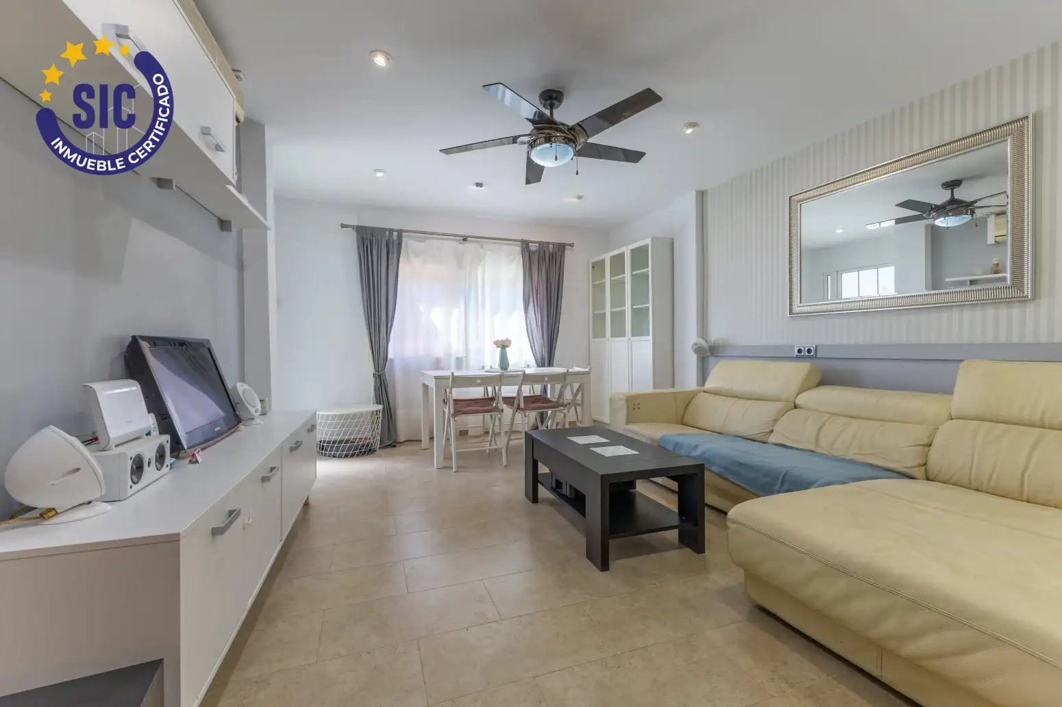 Sala d'estar de Pis en venda en Sagunto / Sagunt amb Aire condicionat i Balcó