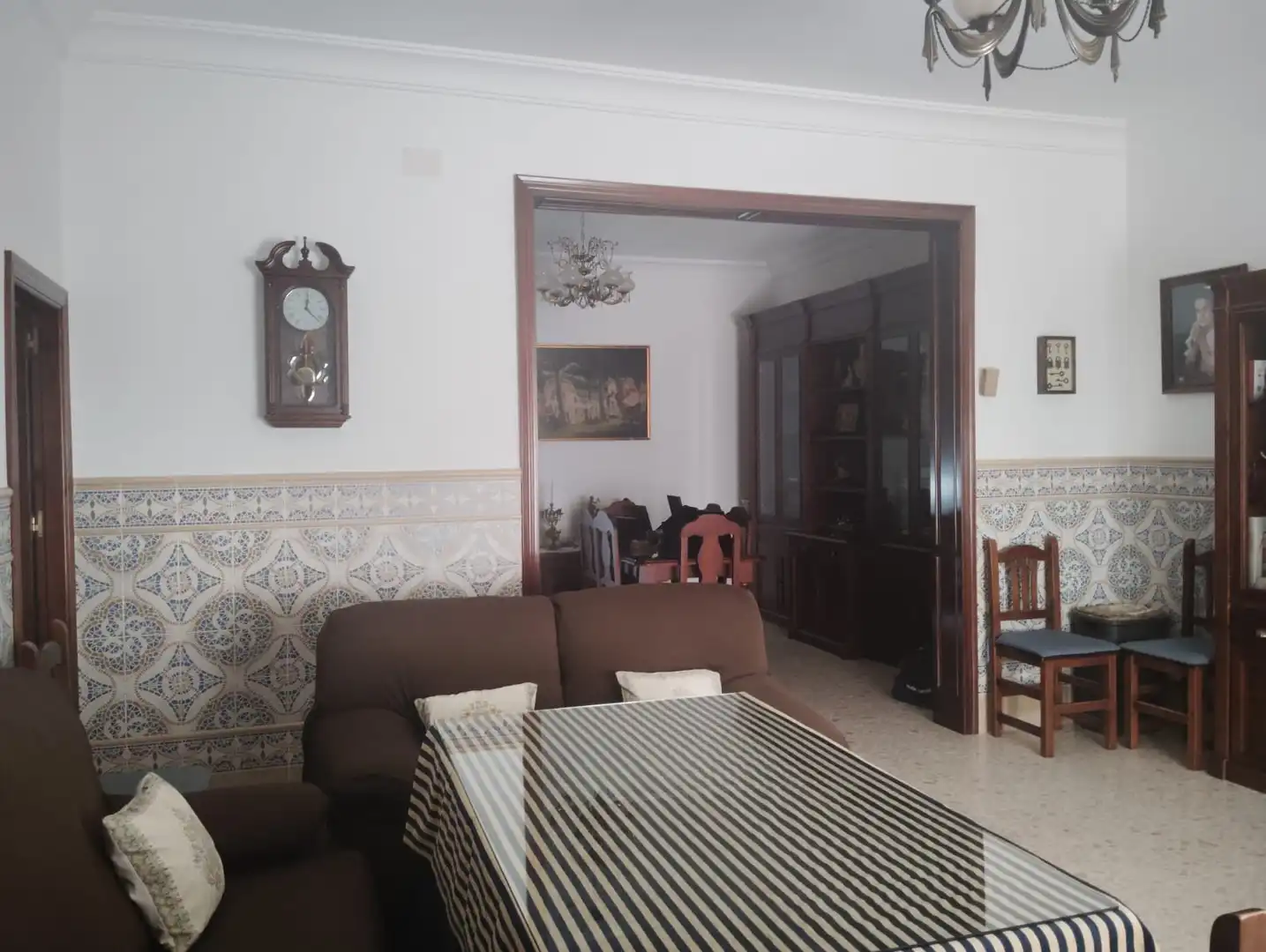Sala d'estar de Casa o xalet en venda en Brenes amb Aire condicionat, Jardí privat i Piscina