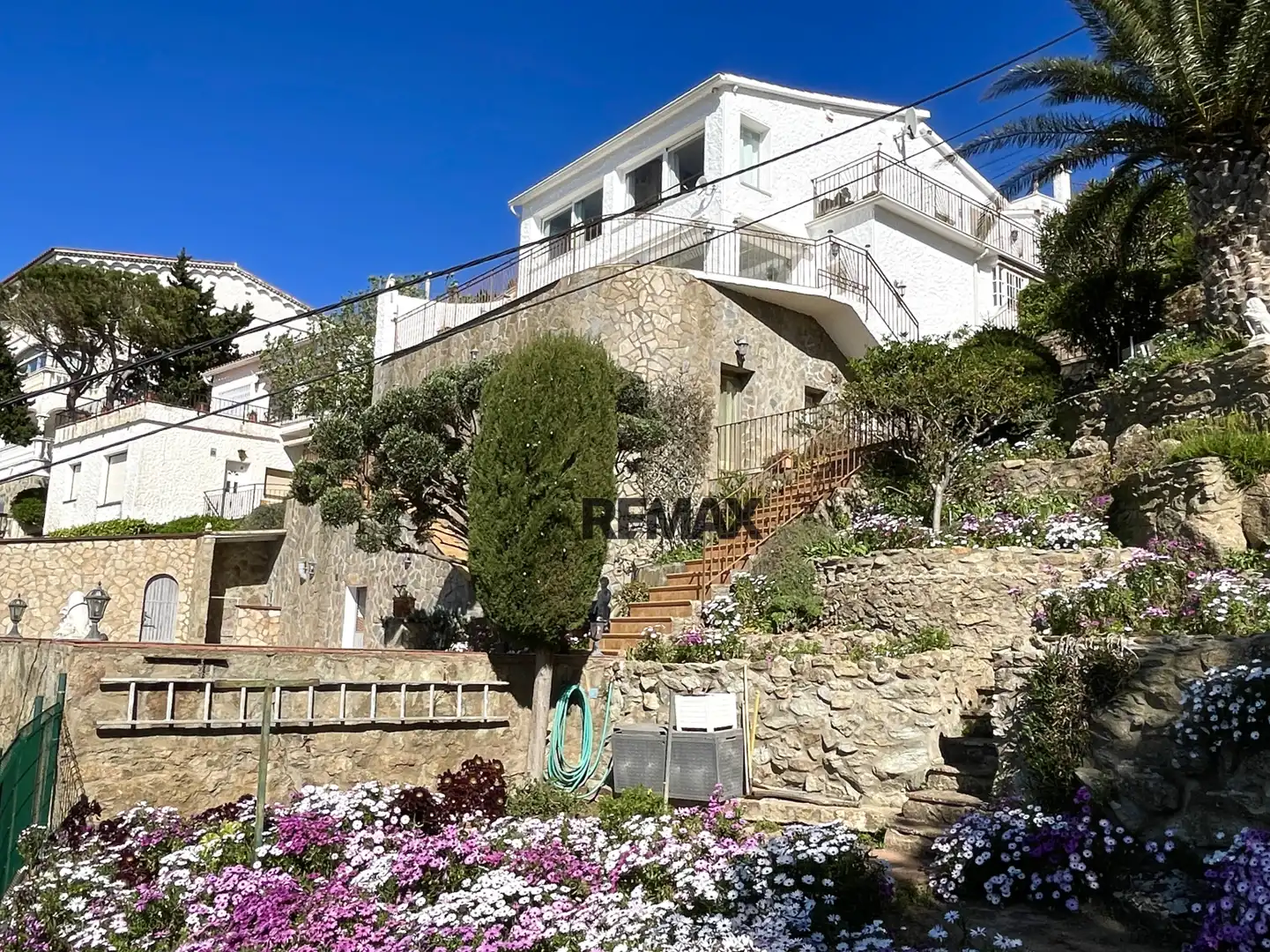 Exterior view of Houses for sale in Roses  with Air Conditioner, Heating and Private garden