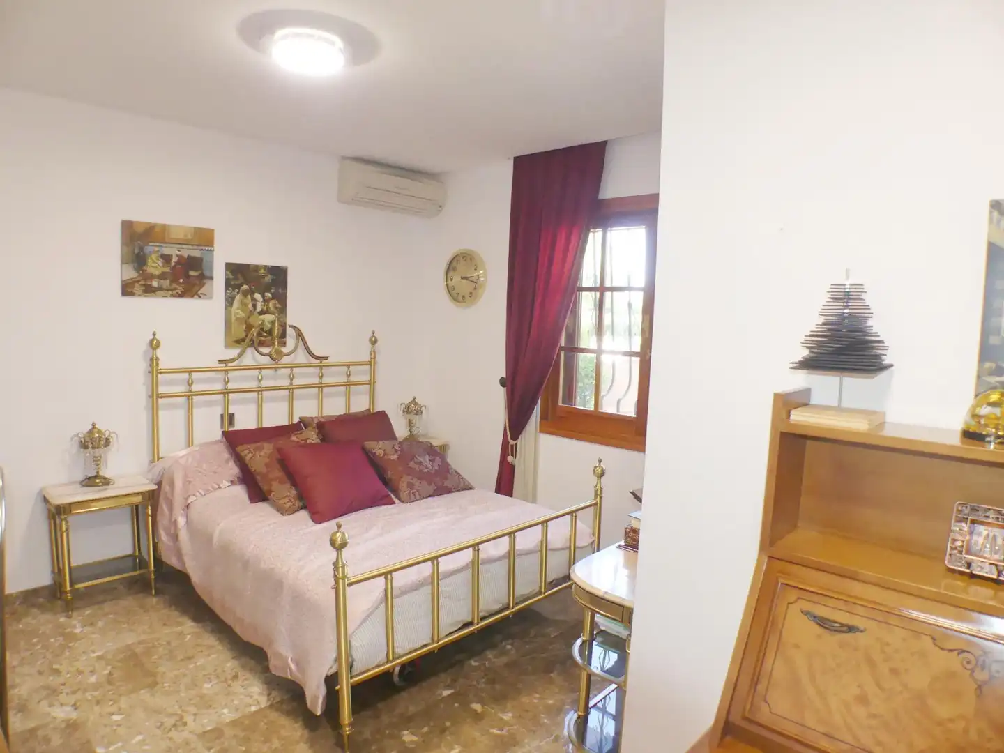 Dormitori de Casa o xalet en venda en Godella amb Aire condicionat, Calefacció i Jardí privat