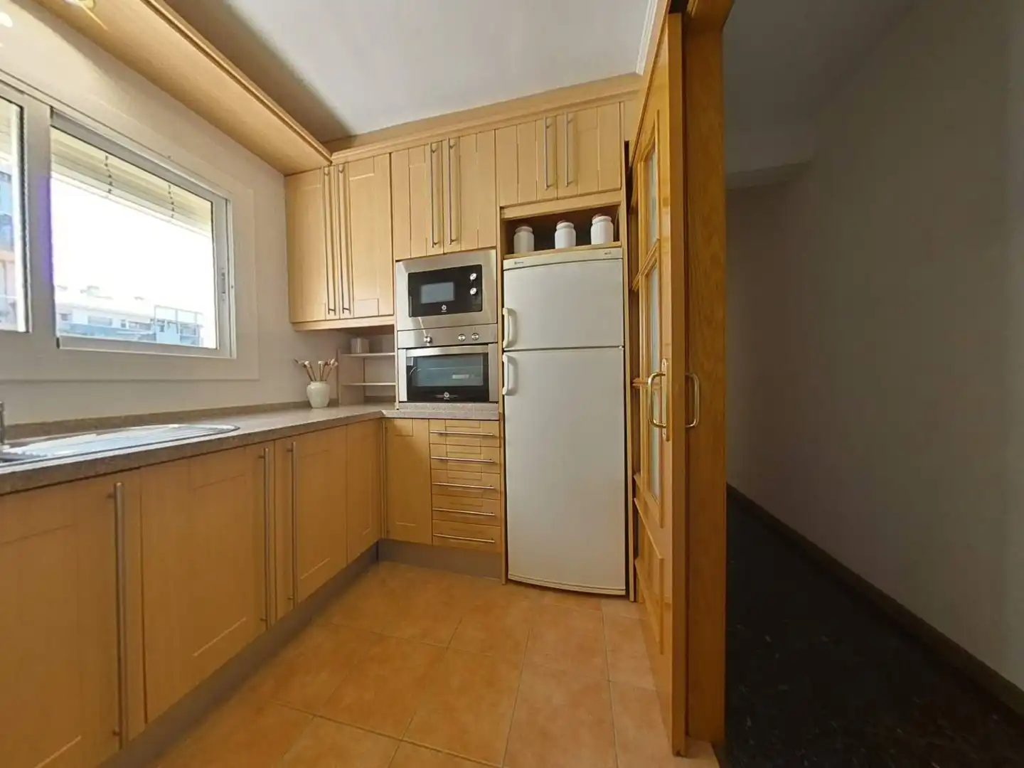 Kitchen of Flat for sale in Platja de Ponent