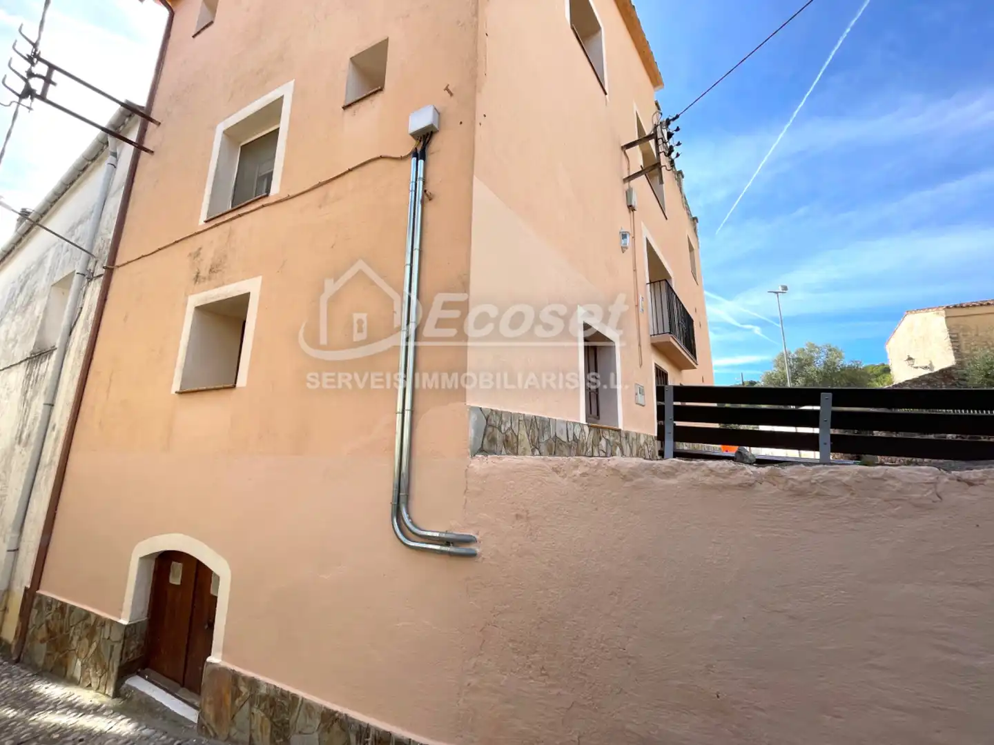 Exterior view of Houses for sale in Olesa de Bonesvalls  with Terrace