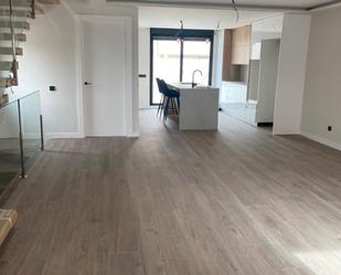 Single-family semi-detached for sale in Fuenlabrada  with Heating, Private garden and Terrace