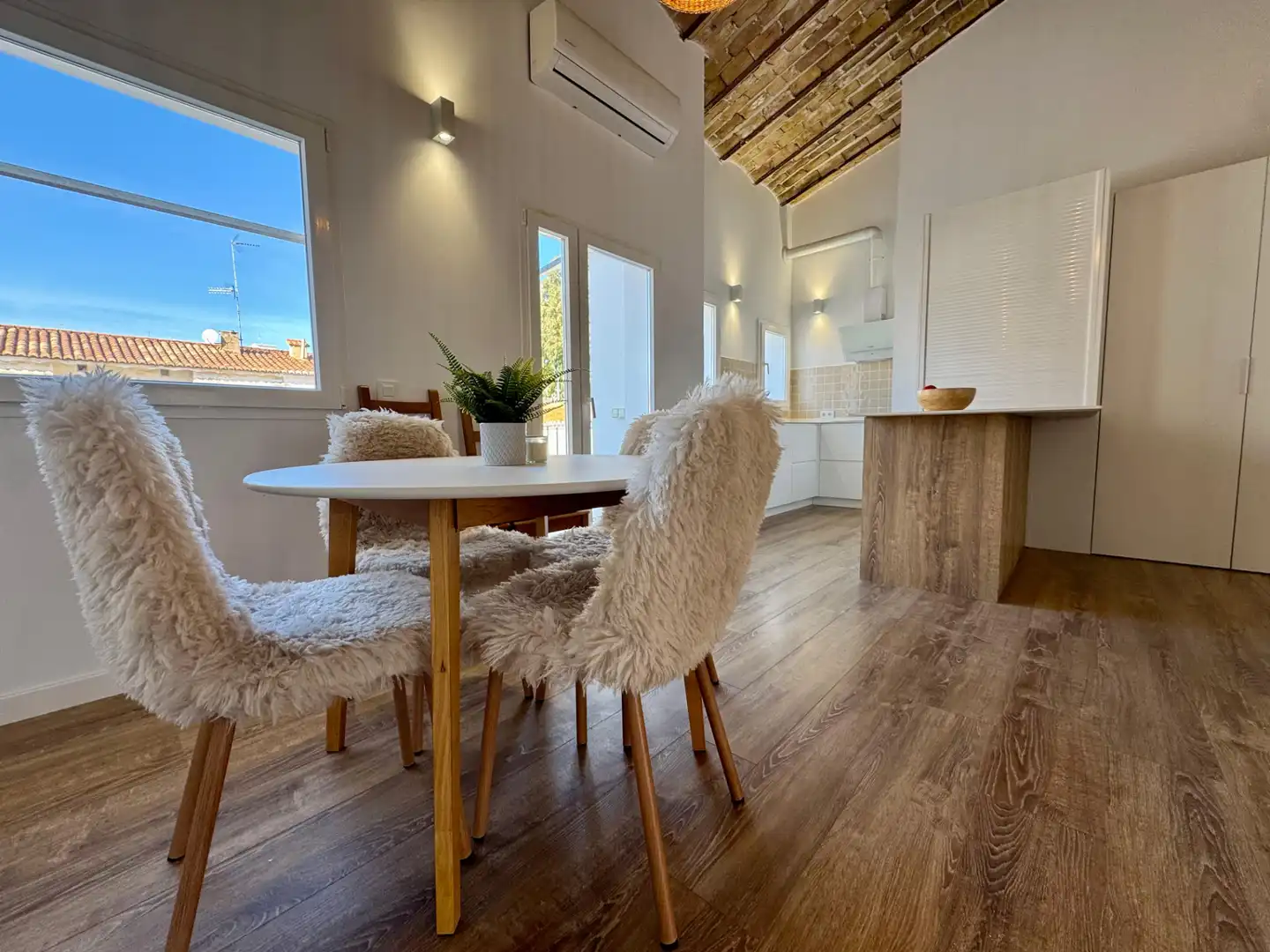 Comedor de Piso de alquiler en Sagunto / Sagunt con Aire acondicionado, Amueblado y Horno