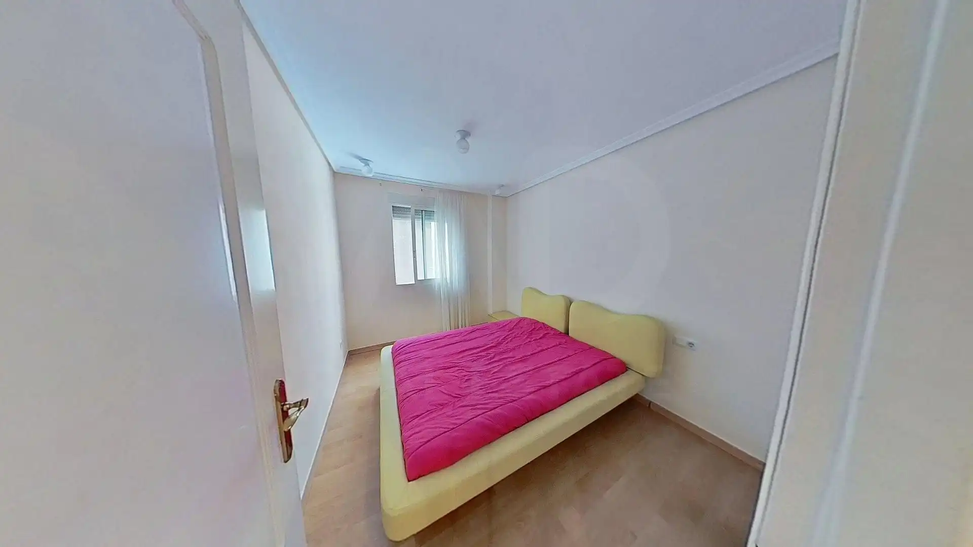 Schlafzimmer von Wohnung zur Miete in Centro