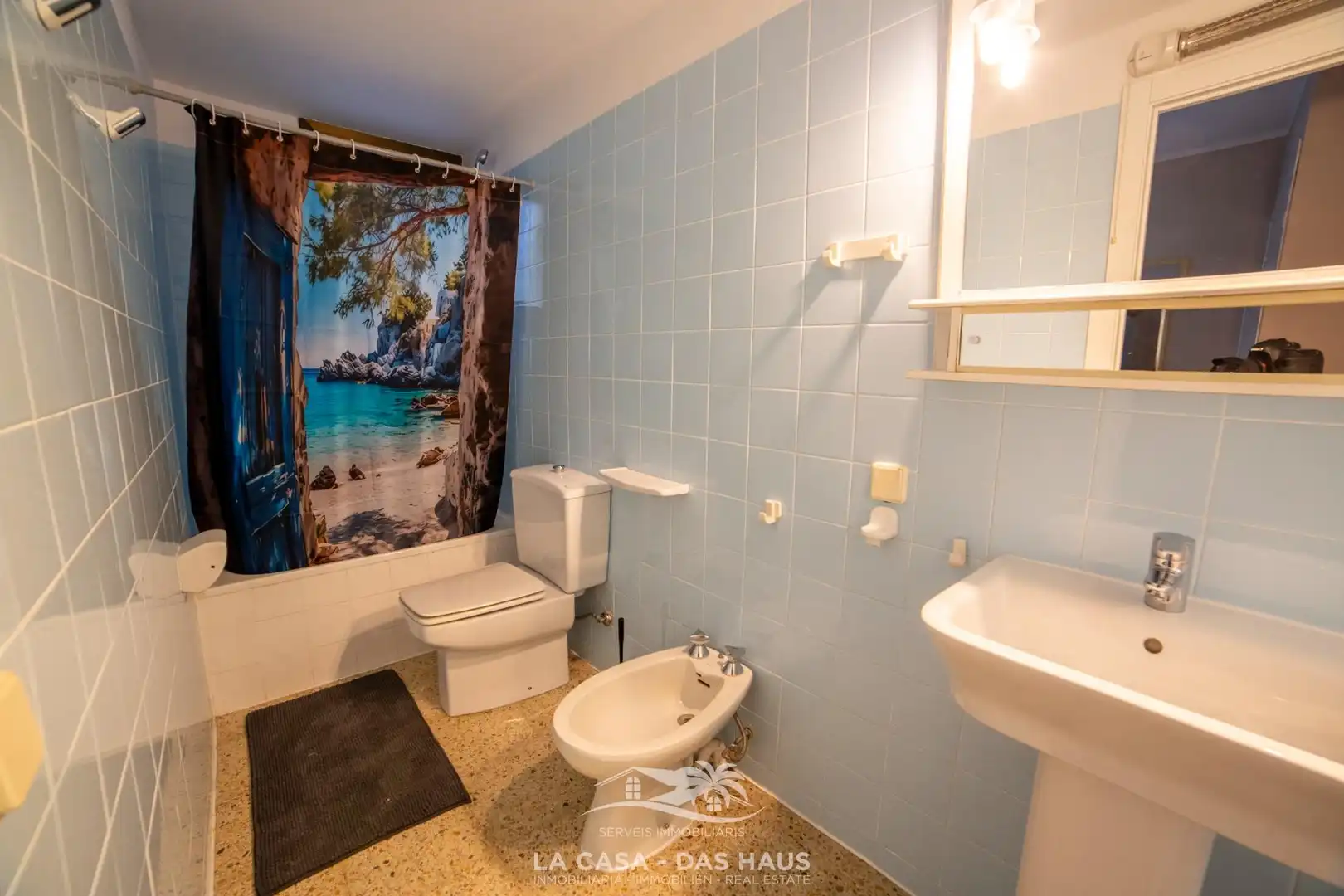 Bany de Casa o xalet en venda en Lloret de Mar amb Jardí privat, Terrassa i Balcó