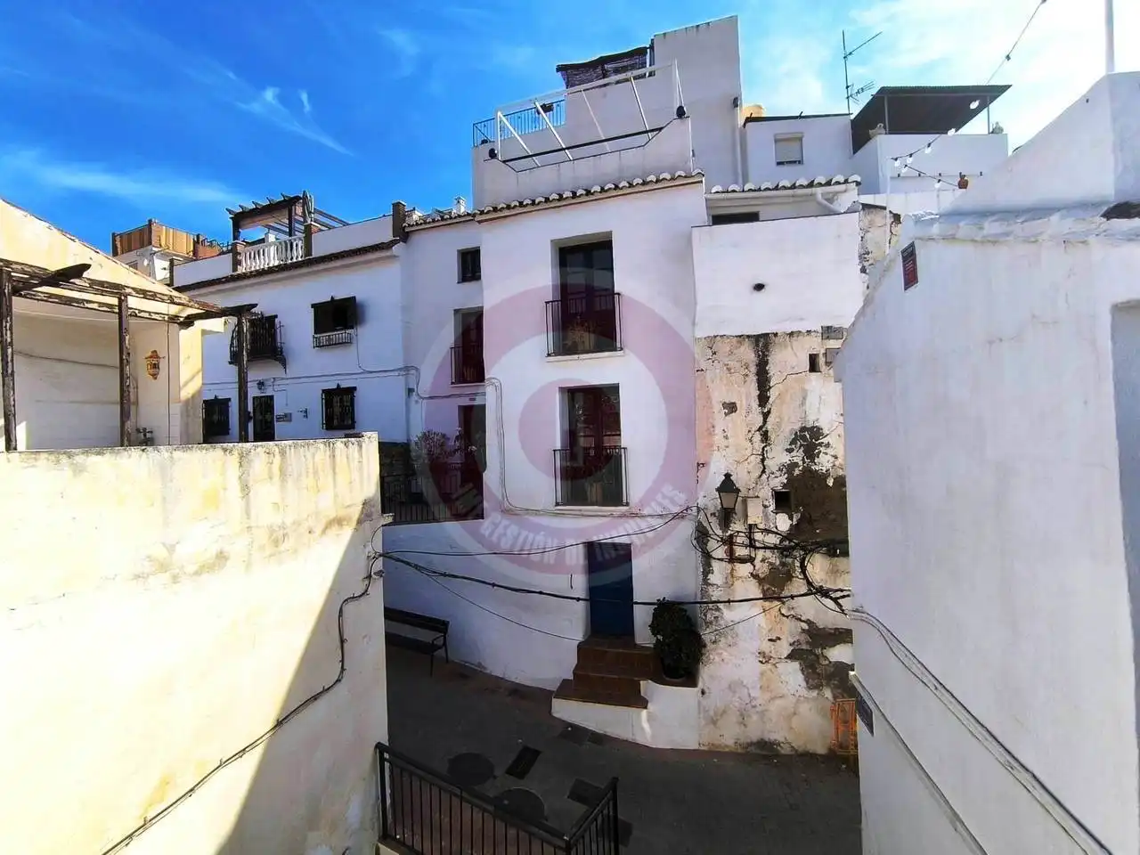 Vista exterior de Casa adosada en venta en Torrox con Terraza y Amueblado