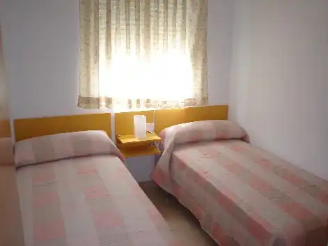 Schlafzimmer von Dachboden zur Miete in Xeraco mit Terrasse, Möbliert und Ofen