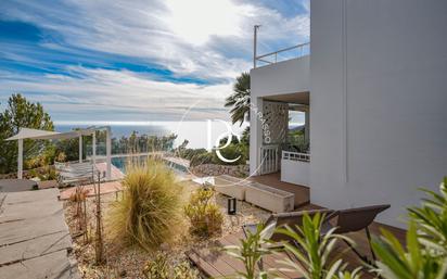 Exterior view of House or chalet for sale in Santa Eulària des Riu  with Air Conditioner and Terrace