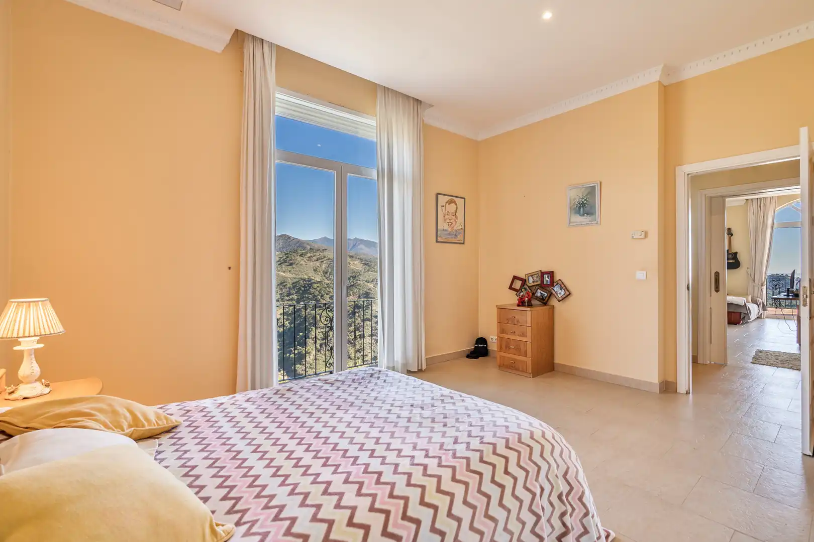 Habitación de Casa o chalet en venta en Estepona con Aire acondicionado, Terraza y Amueblado