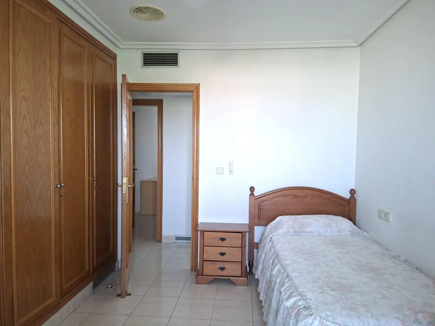 Habitación de Piso de alquiler en Murcia con Trastero, Amueblado y Balcón