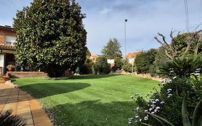 Jardí de Casa o xalet en venda en Matadepera amb Aire condicionat, Jardí privat i Terrassa